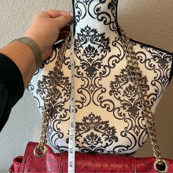 Imoshion Red Faux Ostrich Chain Link Handbag - Picture 12 of 16